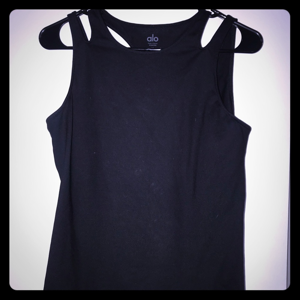 ALO yoga fitted workout tank